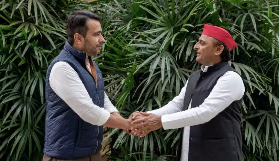 यूपी में अखिलेश और जयंत की मुलाक़ात, राजनीतिक हलचल तेज, गठबंधन तय! 3 दर्जन सीटों पर चुनाव लड़ सकती है RLD यूपी में अखिलेश और जयंत की मुलाक़ात, राजनीतिक हलचल तेज, गठबंधन तय! 3 दर्जन सीटों पर चुनाव लड़ सकती है RLD
