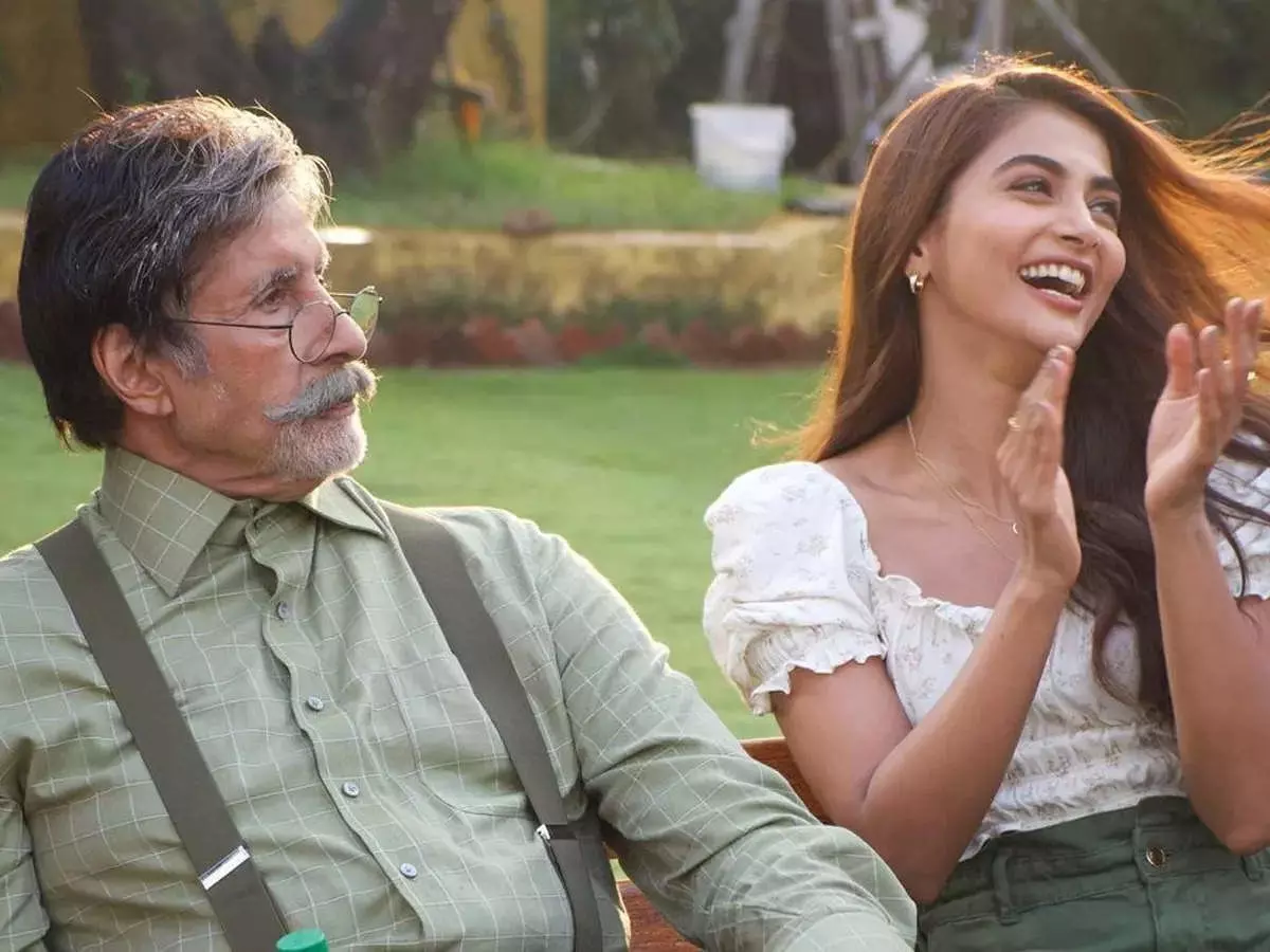 Pooja Hegde का सपना हुआ पूरा, सदी के महानायक अमिताभ बच्चन के साथ फोटो शेयर कर कहा Pooja Hegde का सपना हुआ पूरा, सदी के महानायक अमिताभ बच्चन के साथ फोटो शेयर कर कहा