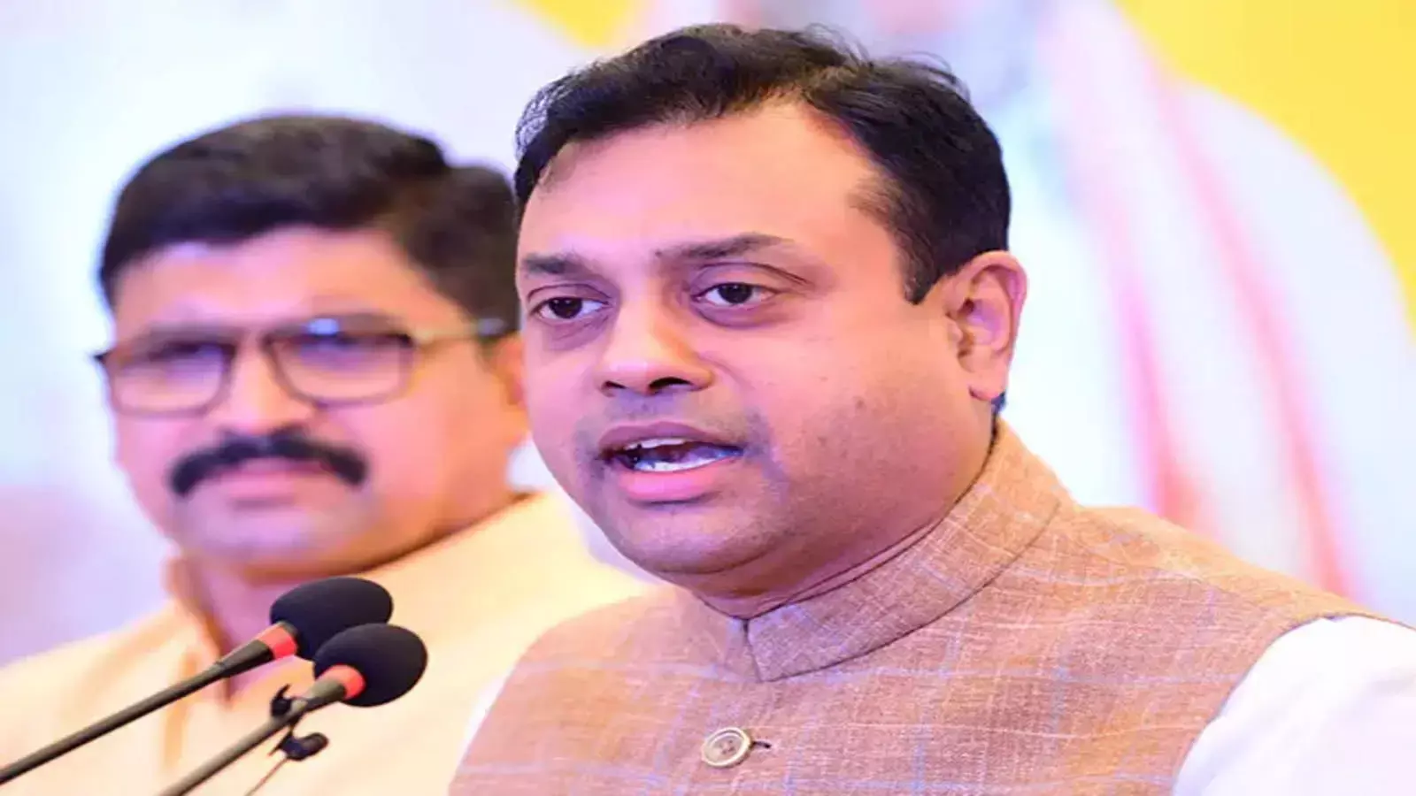 संबित पात्रा के लिए नई मुसीबत, अदालत ने दिल्ली पुलिस को प्राथमिकी दर्ज करने का दिया निर्देश संबित पात्रा के लिए नई मुसीबत, अदालत ने दिल्ली पुलिस को प्राथमिकी दर्ज करने का दिया निर्देश