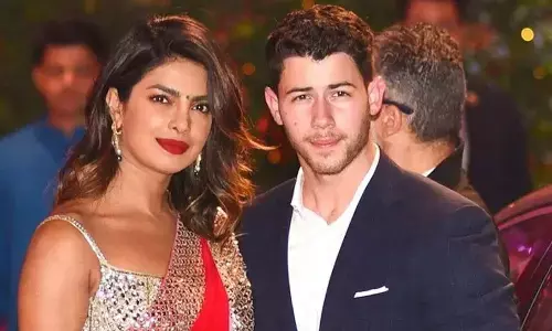 Priyanka Chopra ने पति Nick Jonas का भरी महफ़िल में उड़ाया मज़ाक, उम्र के फासले पर कर दिया ऐसा कमेंट