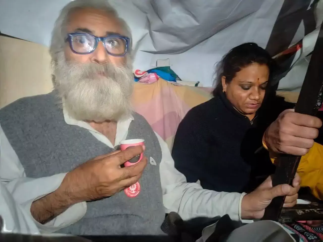 शिखा पाल 106 दिनों से पानी टंकी परः संवेदनहीन योगी सरकार