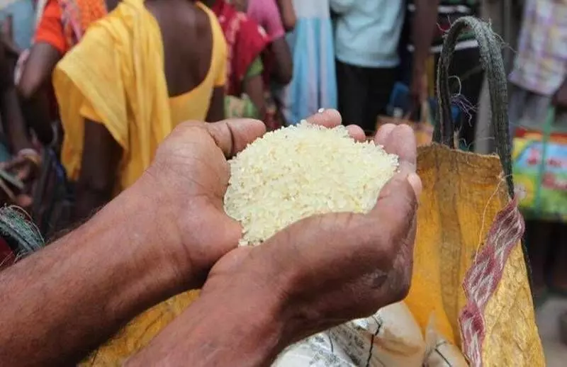 गरीब कल्याण अन्न योजना मार्च 2022 तक बढ़ाई गई, 80 करोड़ गरीबों को मिलता रहेगा मुफ्त अनाज गरीब कल्याण अन्न योजना मार्च 2022 तक बढ़ाई गई, 80 करोड़ गरीबों को मिलता रहेगा मुफ्त अनाज