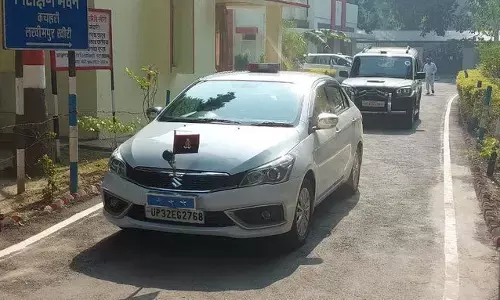 Lakhimpur Kheri Case लखीमपुर खीरी केस;  SIT की नई नियुक्त की गई टीम तिकुनिया पहुंची Lakhimpur Kheri Case लखीमपुर खीरी केस;  SIT की नई नियुक्त की गई टीम तिकुनिया पहुंची