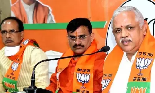 संतोष की नसीहत के मायने? संतोष की नसीहत के मायने?
