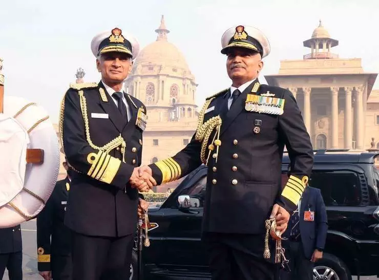 एडमिरल हरि कुमार ने नौसेना के नए प्रमुख के तौर पर प्रभार संभाला, करमबीर सिंह की जगह लेंगे