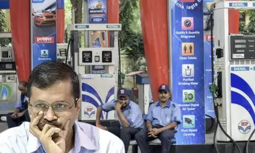 Big News! केजरीवाल सरकार का बड़ा फैसला, दिल्ली में 8 रुपए सस्ता हुआ पेट्रोल; 30 से घटाकर 19.4% किया गया वैट