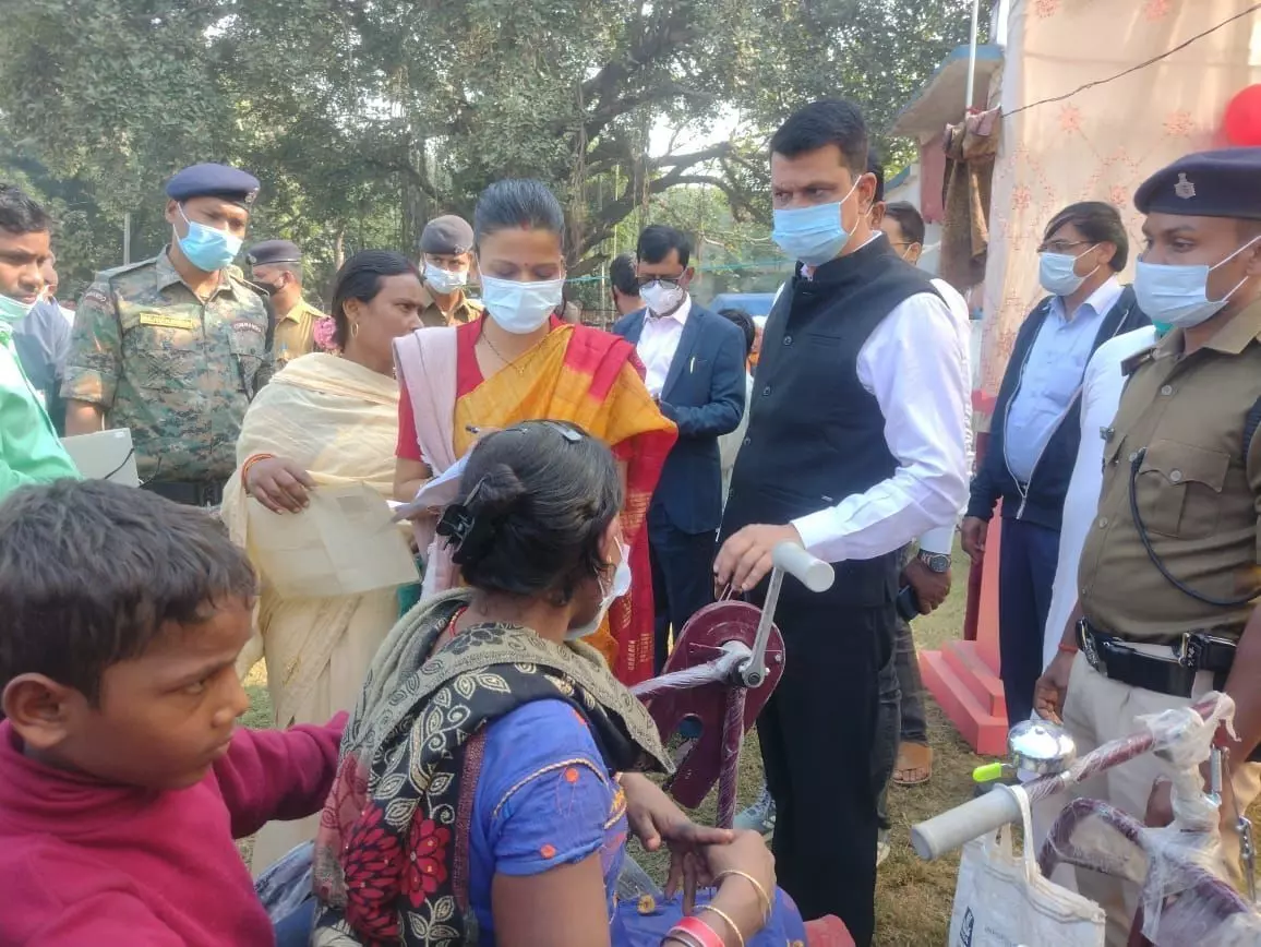 शारीरिक असक्षमता को रोड़ा न बनने दें-डीएम शारीरिक असक्षमता को रोड़ा न बनने दें-डीएम