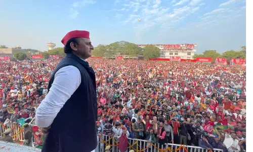 UP Election 2022 : अखिलेश यादव ने CM योगी पर कसा तंज, बोले- काका तो चले गए, बाबा भी जरूर जाएंगे UP Election 2022 : अखिलेश यादव ने CM योगी पर कसा तंज, बोले- काका तो चले गए, बाबा भी जरूर जाएंगे