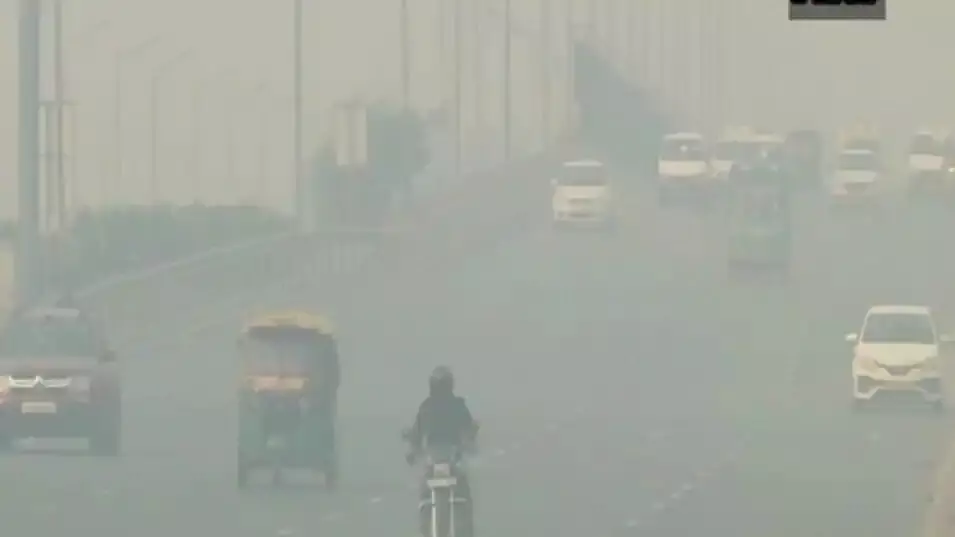सांस लेने लायक नहीं है दिल्ली के इन इलाकों की हवा, आज से फिर बढ़ेगा प्रदूषण