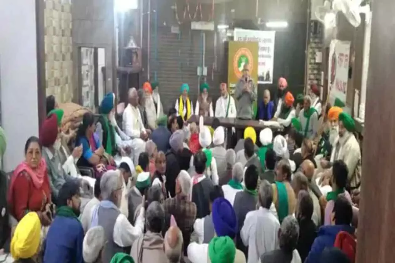 अमित शाह ने किसानों को वार्ता के लिए बुलाया: SKM ने लगाई इन पांच नामों पर मुहर, अगली बैठक 7 दिसंबर को अमित शाह ने किसानों को वार्ता के लिए बुलाया: SKM ने लगाई इन पांच नामों पर मुहर, अगली बैठक 7 दिसंबर को