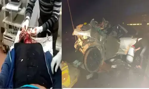 कार को पीछे से डीसीएम ने मारी टक्कर,3 की मौत, एक गंभीर रूप से हुआ घायल