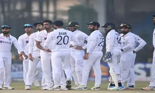 Omicron के खतरे के बीच टीम इंडिया का साउथ अफ्रीका दौरा होगा या नहीं? सामने आई ये जानकारी Omicron के खतरे के बीच टीम इंडिया का साउथ अफ्रीका दौरा होगा या नहीं? सामने आई ये जानकारी