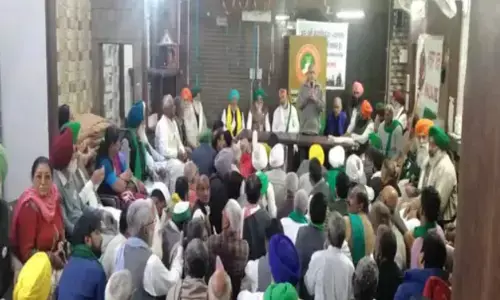 अमित शाह ने किसानों को वार्ता के लिए बुलाया: SKM ने लगाई इन पांच नामों पर मुहर, अगली बैठक 7 दिसंबर को अमित शाह ने किसानों को वार्ता के लिए बुलाया: SKM ने लगाई इन पांच नामों पर मुहर, अगली बैठक 7 दिसंबर को