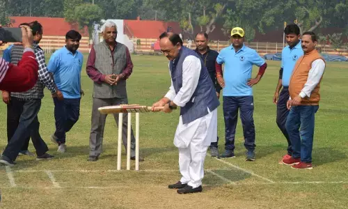 प्रयागराज  इलेक्ट्रॉनिक मीडिया क्लब द्वारा आयोजित मंडलीय मीडिया कप पर कौशांबी की टीम का हुआ कब्जा प्रयागराज  इलेक्ट्रॉनिक मीडिया क्लब द्वारा आयोजित मंडलीय मीडिया कप पर कौशांबी की टीम का हुआ कब्जा