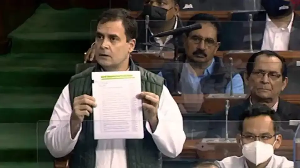 राहुल गांधी ने लोकसभा में दी आंदोलन में मरे किसानों की सूची राहुल गांधी ने लोकसभा में दी आंदोलन में मरे किसानों की सूची