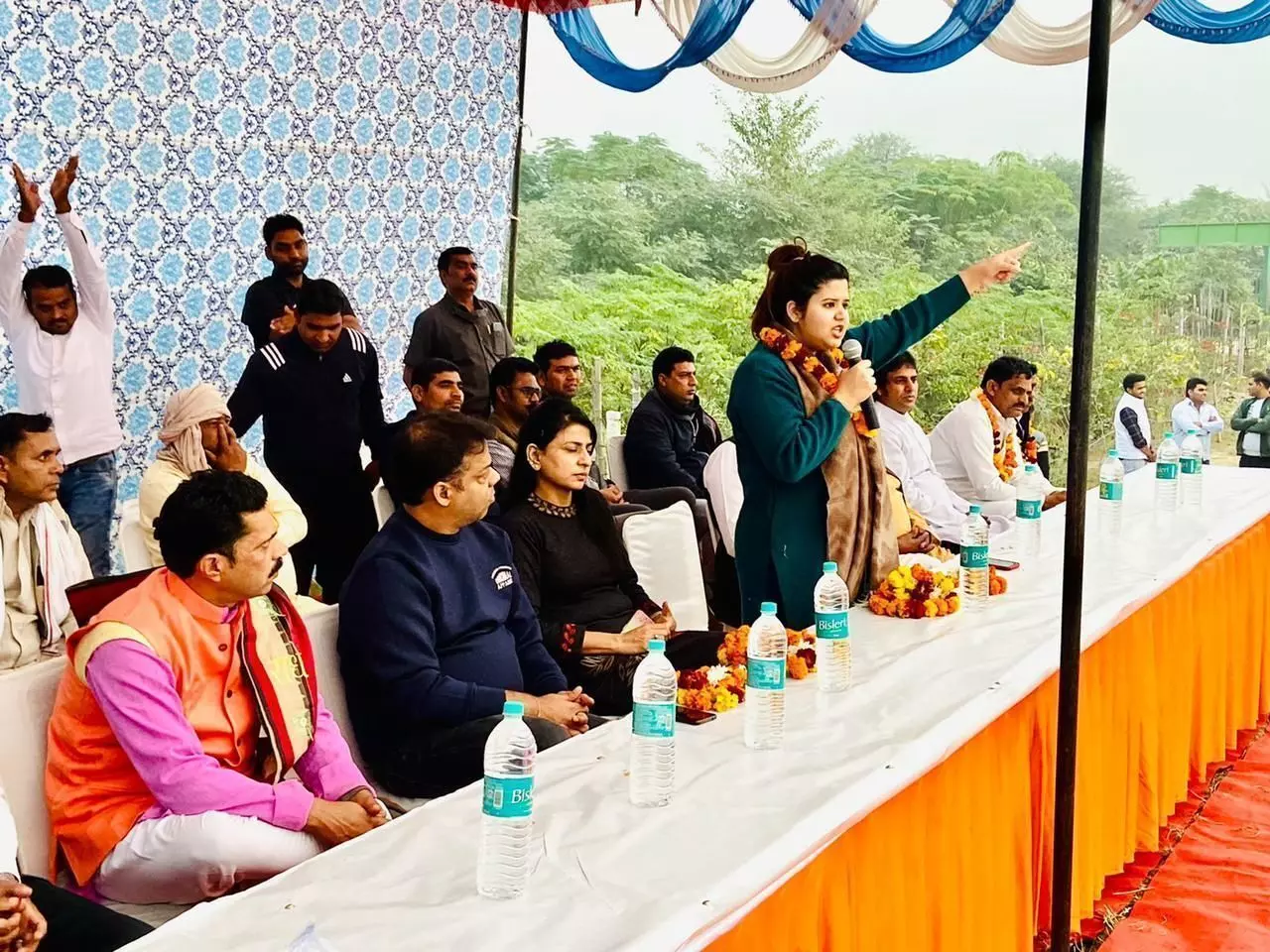 बिना गलियों में जाए कैसे पूरा हो सकता है सबका साथ सबका विकास :पंखुड़ी पाठक बिना गलियों में जाए कैसे पूरा हो सकता है सबका साथ सबका विकास :पंखुड़ी पाठक