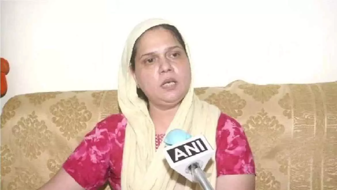 बिकरू कांड के मुख्य आरोपी विकास दुबे की पत्नी ने लगाया सरकार पर गंभीर आरोप बिकरू कांड के मुख्य आरोपी विकास दुबे की पत्नी ने लगाया सरकार पर गंभीर आरोप