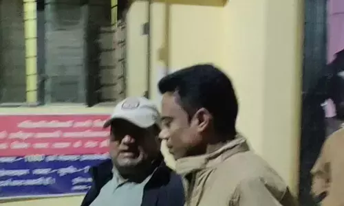 बाहुबली विधायक विजय मिश्रा का ब्लॉक प्रमुख भतीजा मनीष मिश्र गिरफ्तार बाहुबली विधायक विजय मिश्रा का ब्लॉक प्रमुख भतीजा मनीष मिश्र गिरफ्तार