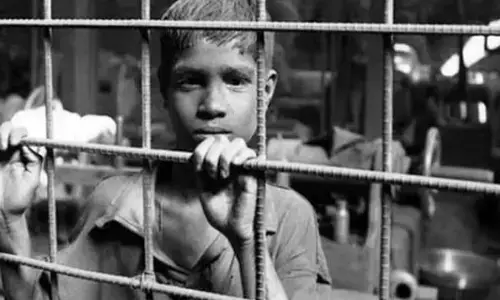अनाथ एवं अभिवंचित बच्चों के लिए महत्वपूर्ण है परवरिश योजना अनाथ एवं अभिवंचित बच्चों के लिए महत्वपूर्ण है परवरिश योजना