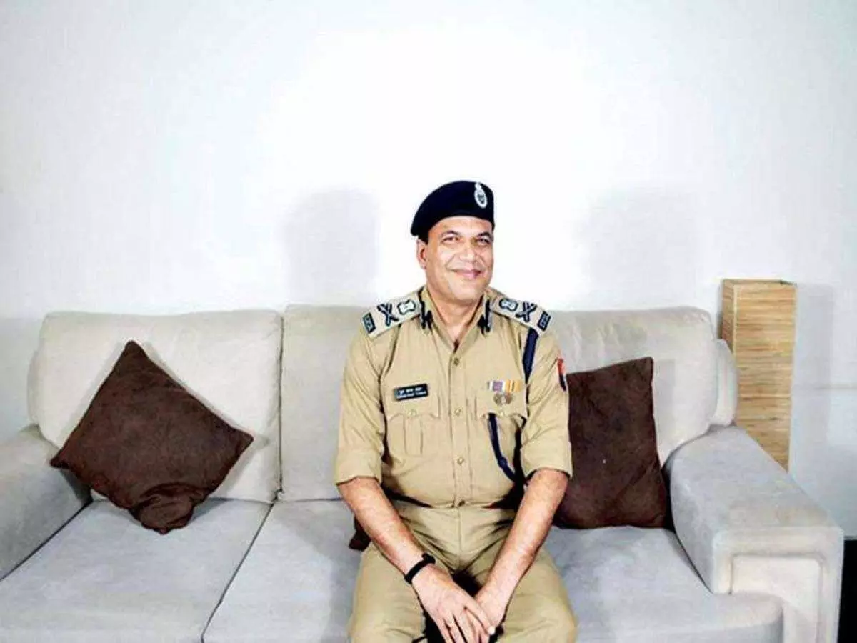 लखनऊ पुलिस कमिश्नर डीके ठाकुर की Corona रिपोर्ट पॉजिटिव, PM मोदी के दौरे से पहले कराया गया था टेस्ट