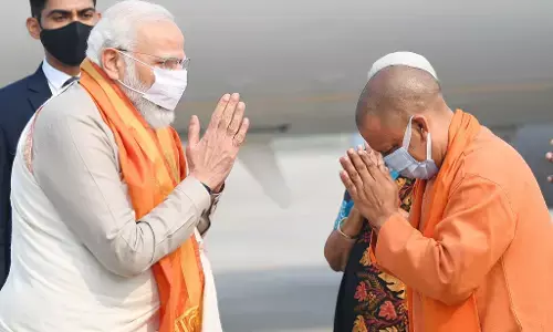 Kashi Vishwanath Corridor: पीएम मोदी पहुंचे वाराणसी, काशी विश्वनाथ कॉरिडोर का करेंगे उद्घाटन, जानिए- 10 बड़ी बातें