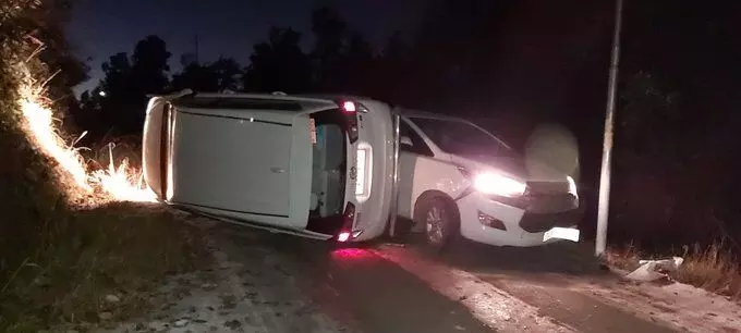 उत्तराखंड के स्वास्थ्य मंत्री धन सिंह रावत की कार दुर्घटनाग्रस्त, बाल-बाल बचे उत्तराखंड के स्वास्थ्य मंत्री धन सिंह रावत की कार दुर्घटनाग्रस्त, बाल-बाल बचे