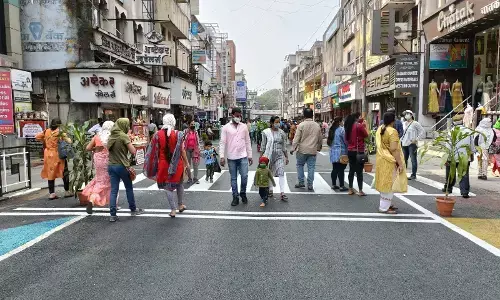 देश में सबसे पहली बार पुणे में मनाया गया पैदल यात्री दिवस देश में सबसे पहली बार पुणे में मनाया गया पैदल यात्री दिवस