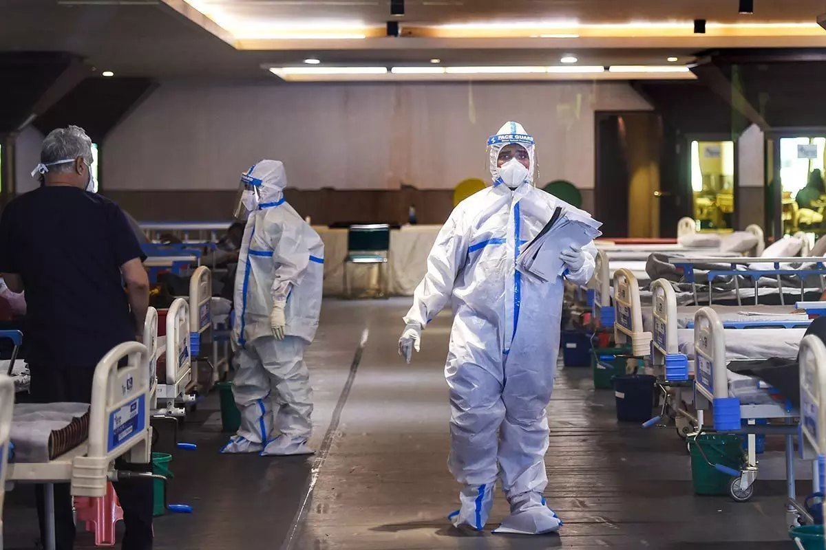 Omicron virus patient found in UPs Rae Bareli: यूपी के रायबरेली में मिला ओमीक्रोन वायरस मरीज, सीएमओ ने की पुष्टि Omicron virus patient found in UPs Rae Bareli: यूपी के रायबरेली में मिला ओमीक्रोन वायरस मरीज, सीएमओ ने की पुष्टि