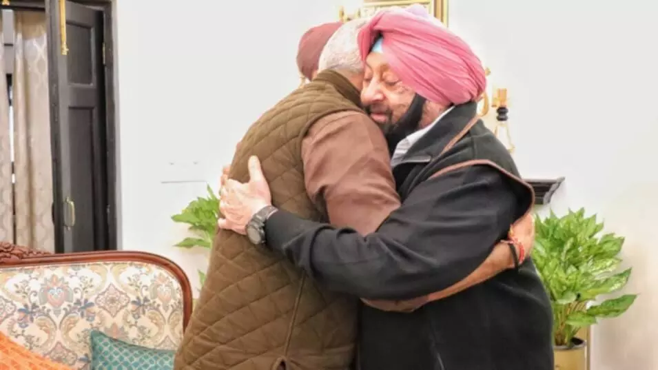 भाजपा ने कैप्टन अमरिंदर सिंह की पार्टी से गठबंधन का किया ऐलान भाजपा ने कैप्टन अमरिंदर सिंह की पार्टी से गठबंधन का किया ऐलान