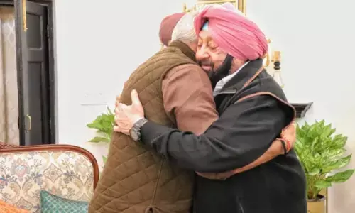 भाजपा ने कैप्टन अमरिंदर सिंह की पार्टी से गठबंधन का किया ऐलान भाजपा ने कैप्टन अमरिंदर सिंह की पार्टी से गठबंधन का किया ऐलान