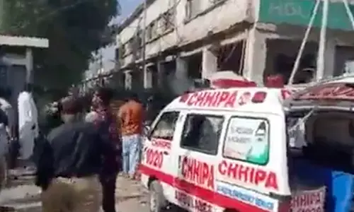 Blast in Pakistan: पाकिस्तान के कराची शहर में नाले में हुआ धमाका, 10 की मौत, बड़ी संख्या में लोग घायल