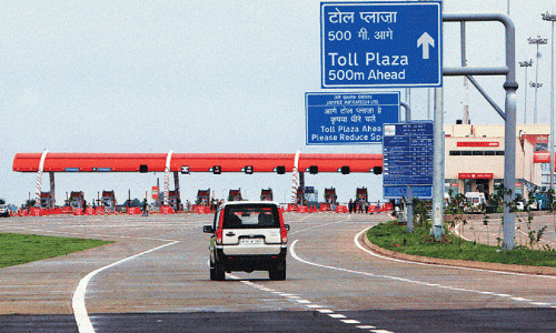 दिल्ली- मेरठ एक्सप्रेसवे पर सफर करना होगा महंगा, 1 अप्रैल से टोल में होगी बढ़ोतरी