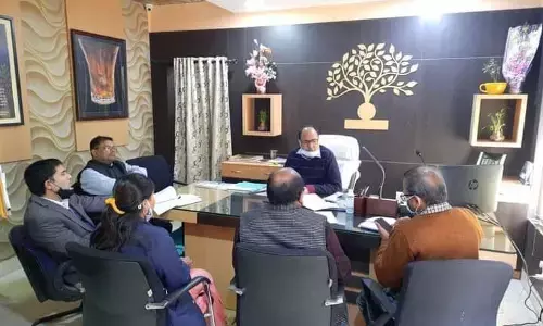 जिलाधिकारी ने किया जिला निबंधन कार्यालय का निरीक्षण जिलाधिकारी ने किया जिला निबंधन कार्यालय का निरीक्षण