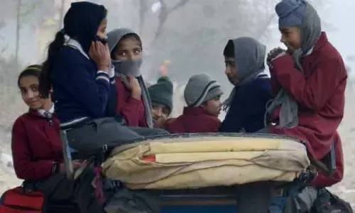 पटना में ठंड के कारण स्कूलों का समय बदला पटना में ठंड के कारण स्कूलों का समय बदला