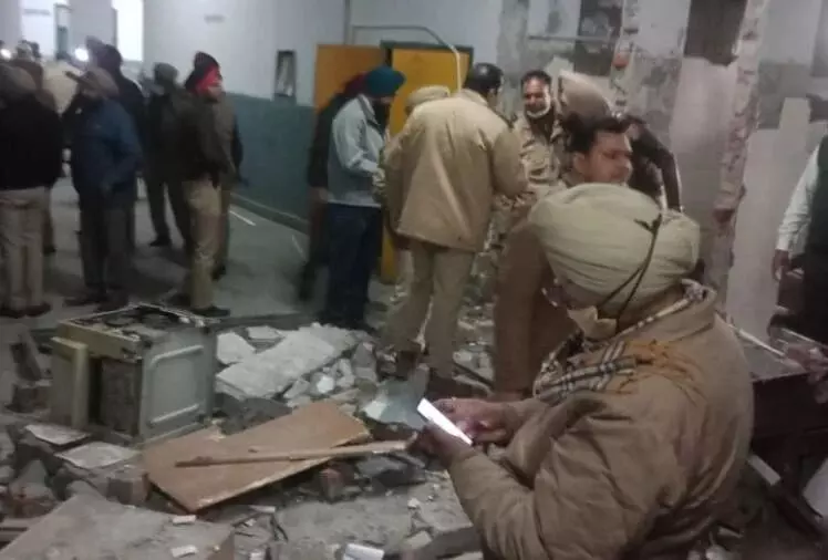 लुधियाना के जिला कोर्ट में धमाके से 2 की मौत, 5 हुए घायल