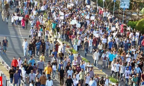 शोक मनाइए ! सत्ता की ज़रूरत बन गई है भीड़ की हिंसा शोक मनाइए ! सत्ता की ज़रूरत बन गई है भीड़ की हिंसा