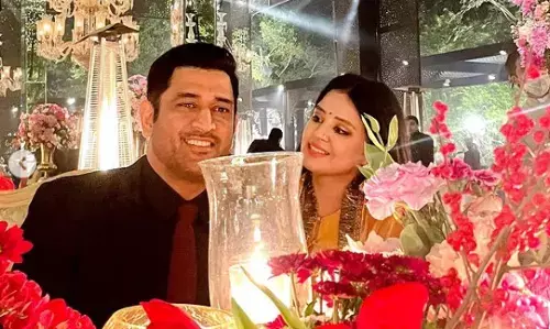 क्रिसमस डे पर महेंद्र सिंह धोनी का फोटो हुआ वायरल