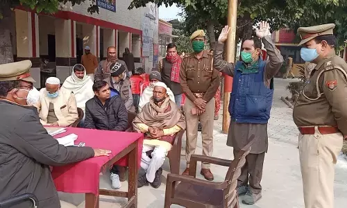 एसपी सुकीर्ति माधव ने कसा अपराध पर शिकंजा, तो D गेंग के सदस्य  कई मुकदमो में वांछित डी0 गैंग के लीडर ने थाने जाकर किया सरेंडर