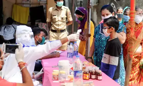 15 से 18 साल के बच्चों को लगेगी कोरोना वैक्सीन, 3 जनवरी से शुरू होगा अभियान, हेल्थलाइन और फ्रंटलाइन वर्कर्स को लगेगी प्रीकॉशन डोज 15 से 18 साल के बच्चों को लगेगी कोरोना वैक्सीन, 3 जनवरी से शुरू होगा अभियान, हेल्थलाइन और फ्रंटलाइन वर्कर्स को लगेगी प्रीकॉशन डोज