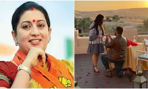 Smriti Irani की बेटी Shanel Irani ने की सगाई, केंद्रीय मंत्री ने होने वाले दामाद का वॉर्निंग के साथ किया स्वागत Smriti Irani की बेटी Shanel Irani ने की सगाई, केंद्रीय मंत्री ने होने वाले दामाद का वॉर्निंग के साथ किया स्वागत