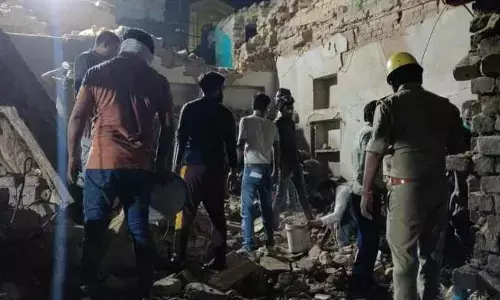 Muzaffarpur Breaking News: मुजफ्फरपुर की नूडल्स फैक्ट्री में ब्लास्ट, हजारीबाग में गैस टैंकर में धमाके से 7 की मौत,राहत-बचाव कार्य जारी