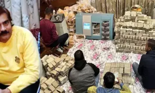 इत्र कारोबारी पीयूष जैन एक नए मामले में फंस गया है इत्र कारोबारी पीयूष जैन एक नए मामले में फंस गया है