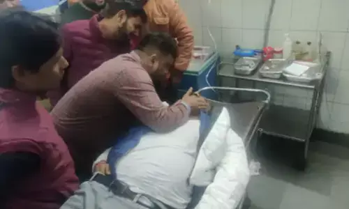 DIG से मिलने अलीगढ़ आए एटा के सीमेंट कारोबारी की गोली मारकर हत्या DIG से मिलने अलीगढ़ आए एटा के सीमेंट कारोबारी की गोली मारकर हत्या