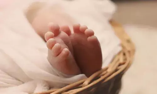 यूपी टीईटी परीक्षा दे रही महिला को हुई प्रसव पीड़ा, सीएचसी में दिया बच्चे को जन्म