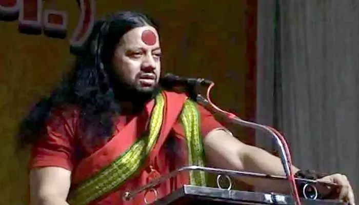 कालीचरण पर कई धाराओं में मुकदमा, पूर्व BJP विधायक व पूर्व मंत्री ने छेड़ी रिहाई की मुहिम कालीचरण पर कई धाराओं में मुकदमा, पूर्व BJP विधायक व पूर्व मंत्री ने छेड़ी रिहाई की मुहिम