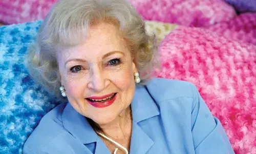 बेट्टी व्हाइट का 99 साल की उम्र में निधन, अमेरिकी राष्ट्रपति ने जताया शोक बेट्टी व्हाइट का 99 साल की उम्र में निधन, अमेरिकी राष्ट्रपति ने जताया शोक