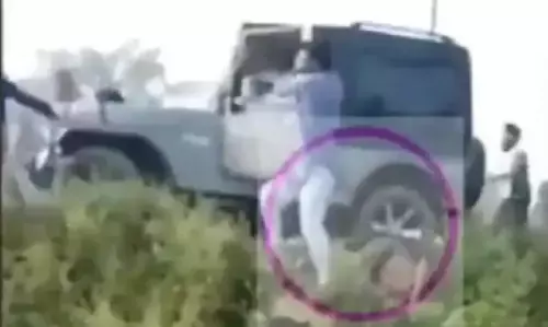 लखीमपुर में किसानों को कुचलने वाली जीप में कौन मौजूद था? पुलिस की पांच हजार पन्नों की चार्जशीट में हुआ खुलासा