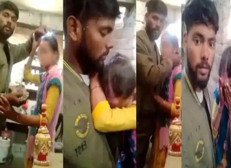 3 साल से था प्रेम संबंध, प्रेग्नेंट हो गई युवती, भाई ने बहन से ही कर ली शादी, वीडियो हो रहा वायरल 3 साल से था प्रेम संबंध, प्रेग्नेंट हो गई युवती, भाई ने बहन से ही कर ली शादी, वीडियो हो रहा वायरल