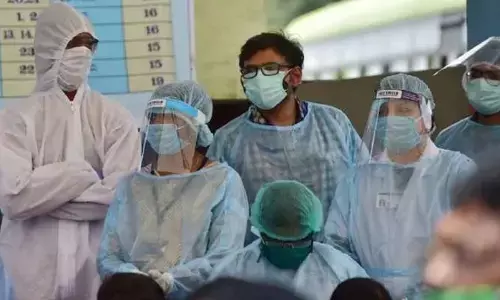 Corona in India : इटली से भारत आई फ्लाइट में कोरोना विस्फोट? 191 में से 125 पैसेंजर संक्रमित Corona in India : इटली से भारत आई फ्लाइट में कोरोना विस्फोट? 191 में से 125 पैसेंजर संक्रमित