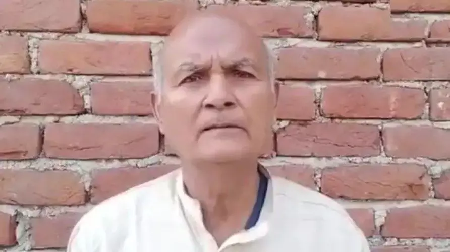 बिहार में 12 बार कोरोना वैक्सीन लगवाने वाले बुजुर्ग पर FIR, खुलासा किया कैसे लगवाए टीके और गिनाए फायदे बिहार में 12 बार कोरोना वैक्सीन लगवाने वाले बुजुर्ग पर FIR, खुलासा किया कैसे लगवाए टीके और गिनाए फायदे